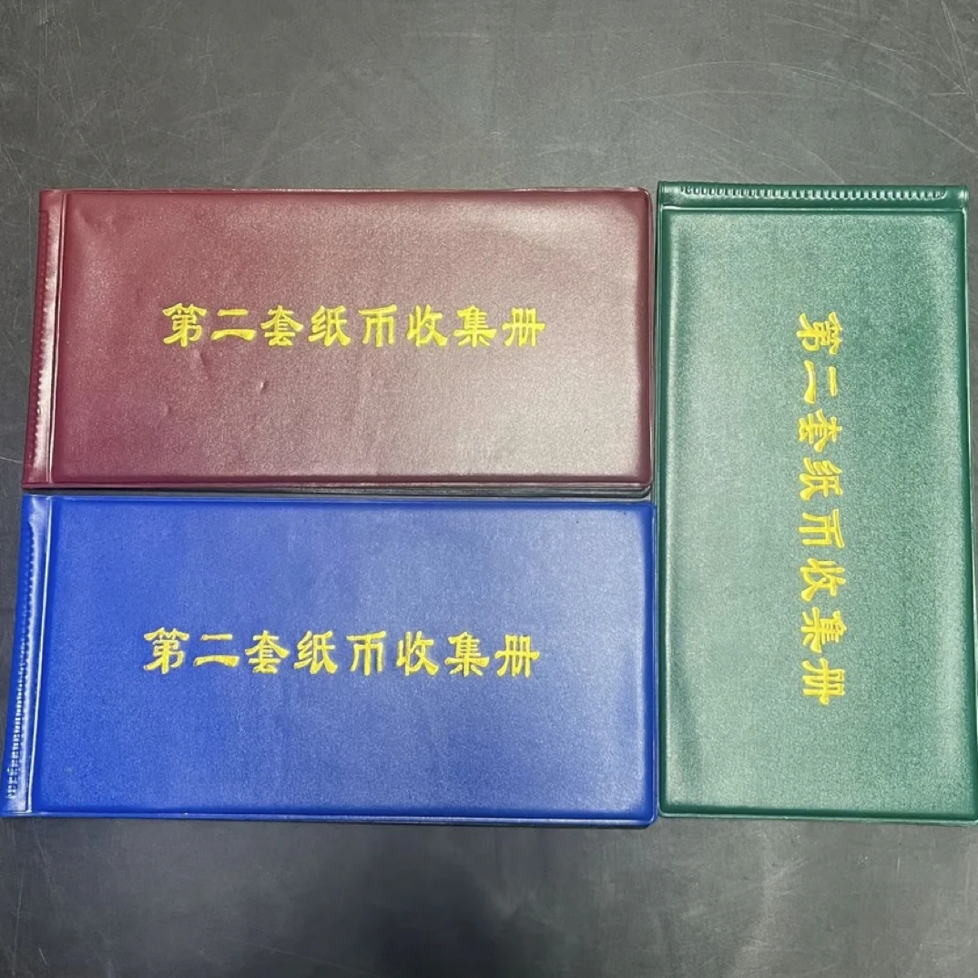 收藏册内含卡车纪念物