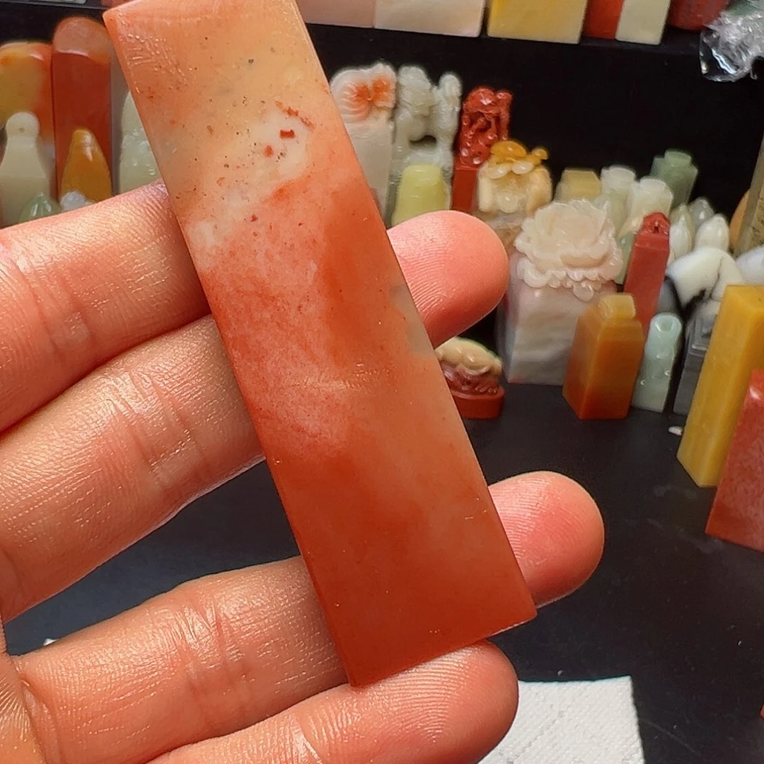 寿山石印石周**哺老挝扁章