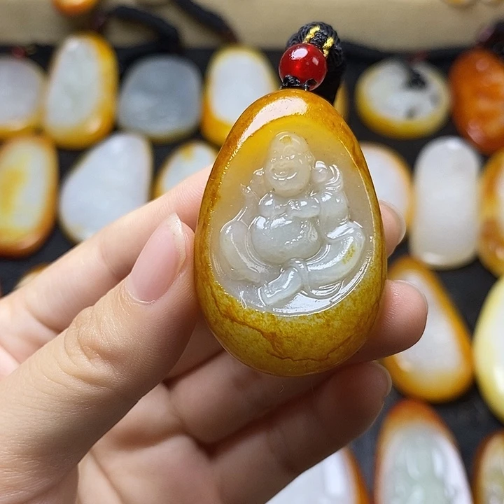 和田玉（糖玉）未镶嵌颈饰