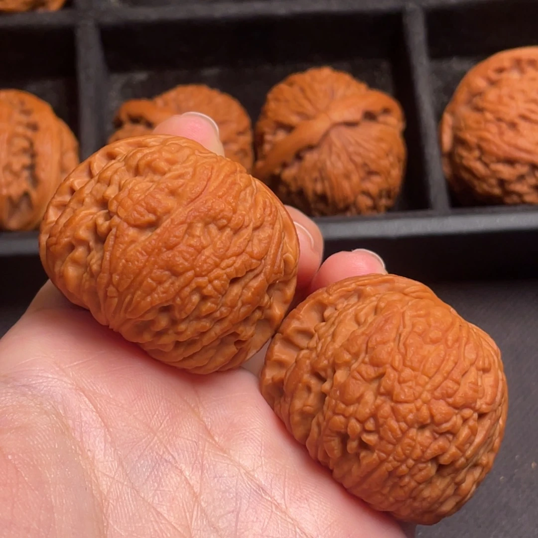 文玩核桃吊坠秦岭野生核桃