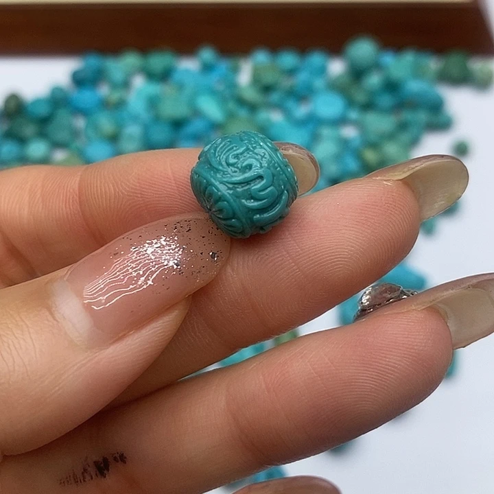 未镶嵌绿松石珠宝奇石