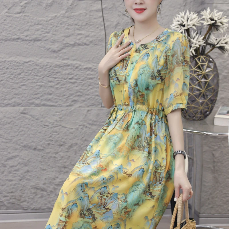 10135-夏季新款女时尚休闲连衣裙妈妈装显瘦遮肉妈妈装【依】