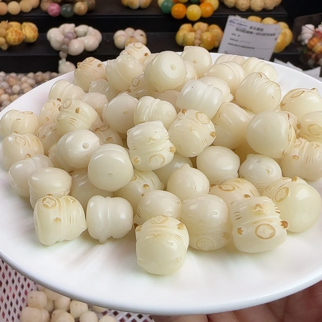 手串菩提根/象牙果瑕疵卡15炭烤招财猫20颗