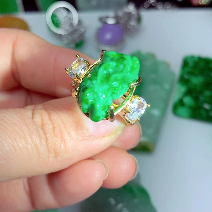 翡翠吊坠(不含链)未镶嵌