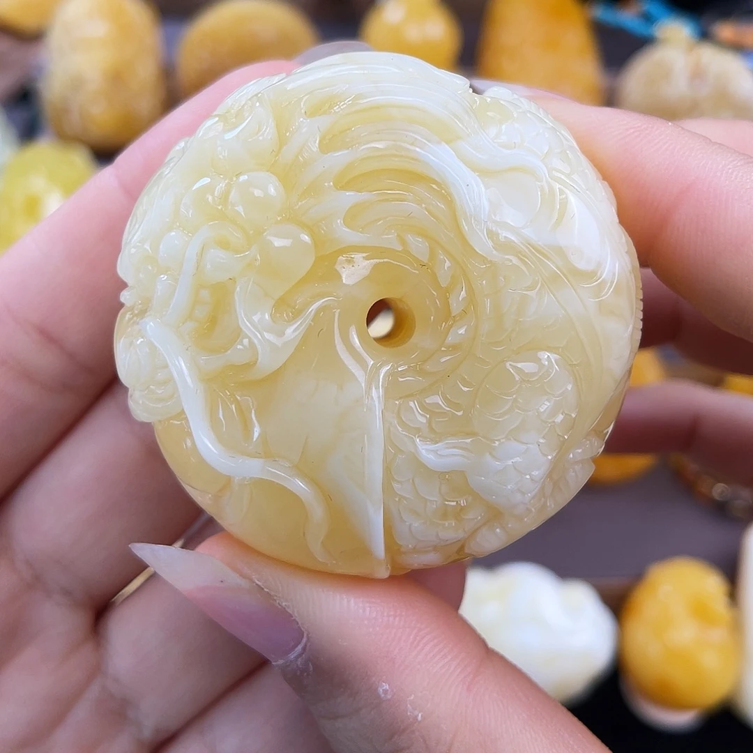 琥珀未镶嵌珠宝奇石