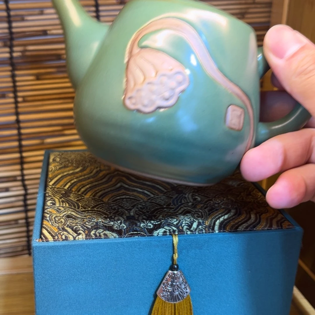 茶壶紫砂精品传统茶壶——————————微瑕