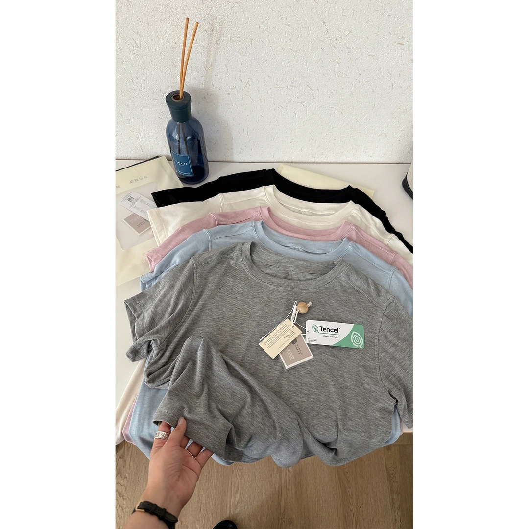 苏安家“夏日瘦瘦T” 会呼吸醋酸莱赛尔羊毛面料是灵魂的直角肩短袖