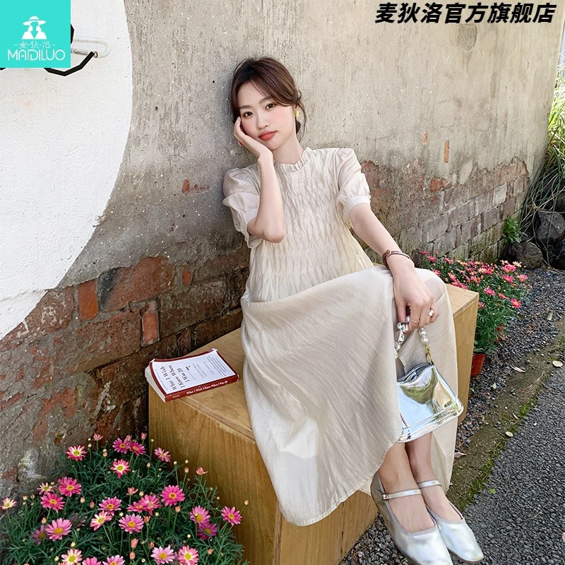 法式甜美压褶连衣裙女中长款2025夏新款宽松减龄温柔风复古初恋裙