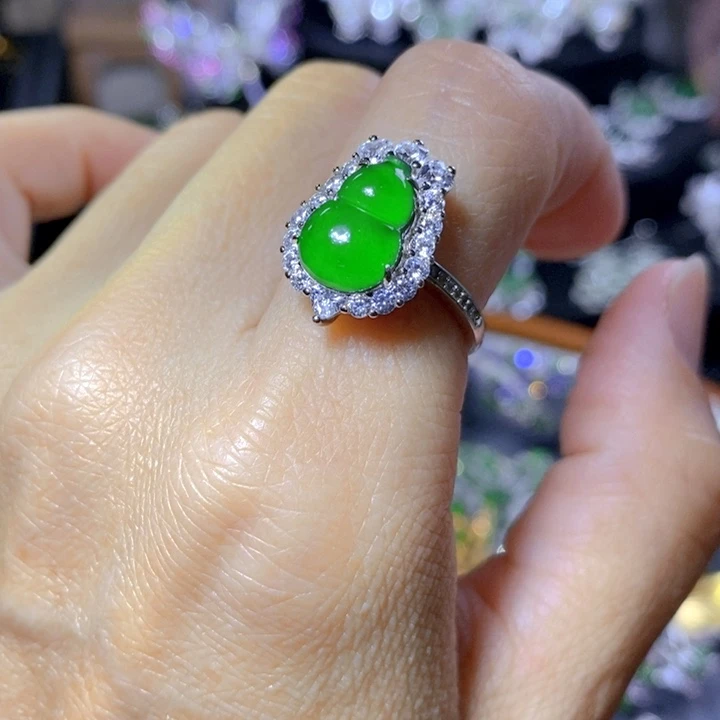 翡翠戒指银S925镶嵌天然翡翠