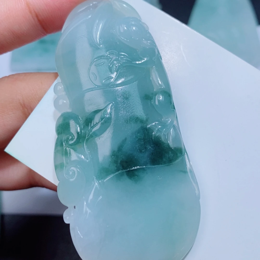 未镶嵌吊坠定制翡翠