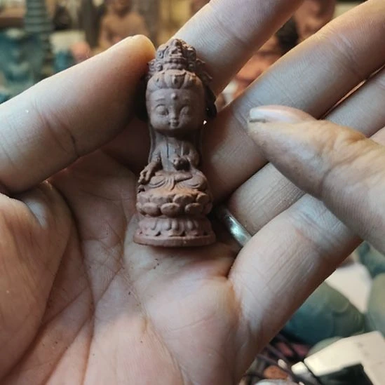 泥塑降真香方小观音姐姐