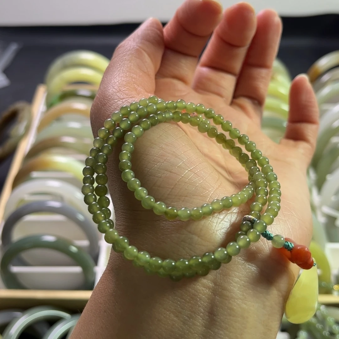 和田玉未镶嵌手链威**石