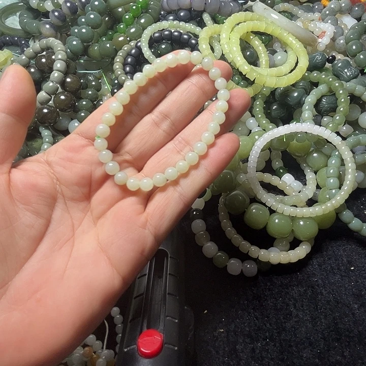 未镶嵌手串和田玉6