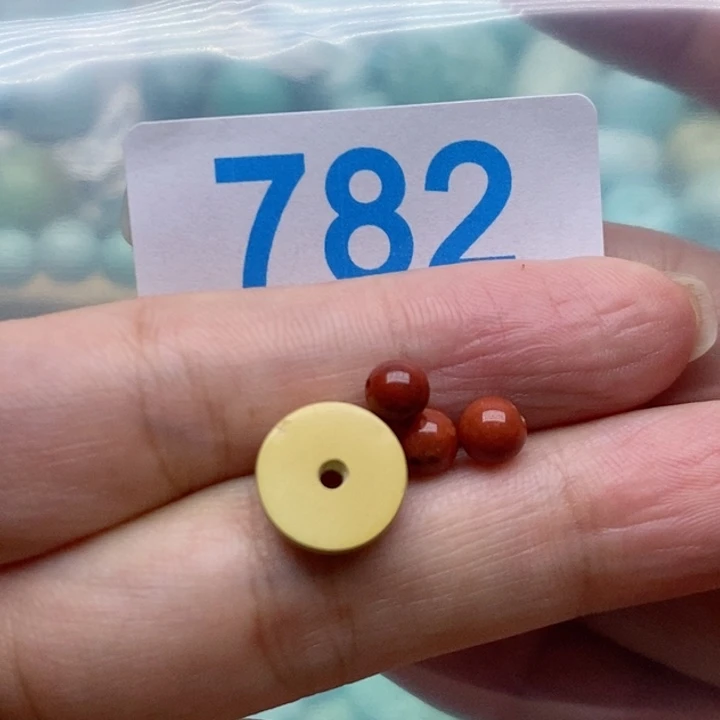 南红玛瑙未镶嵌珠宝奇石