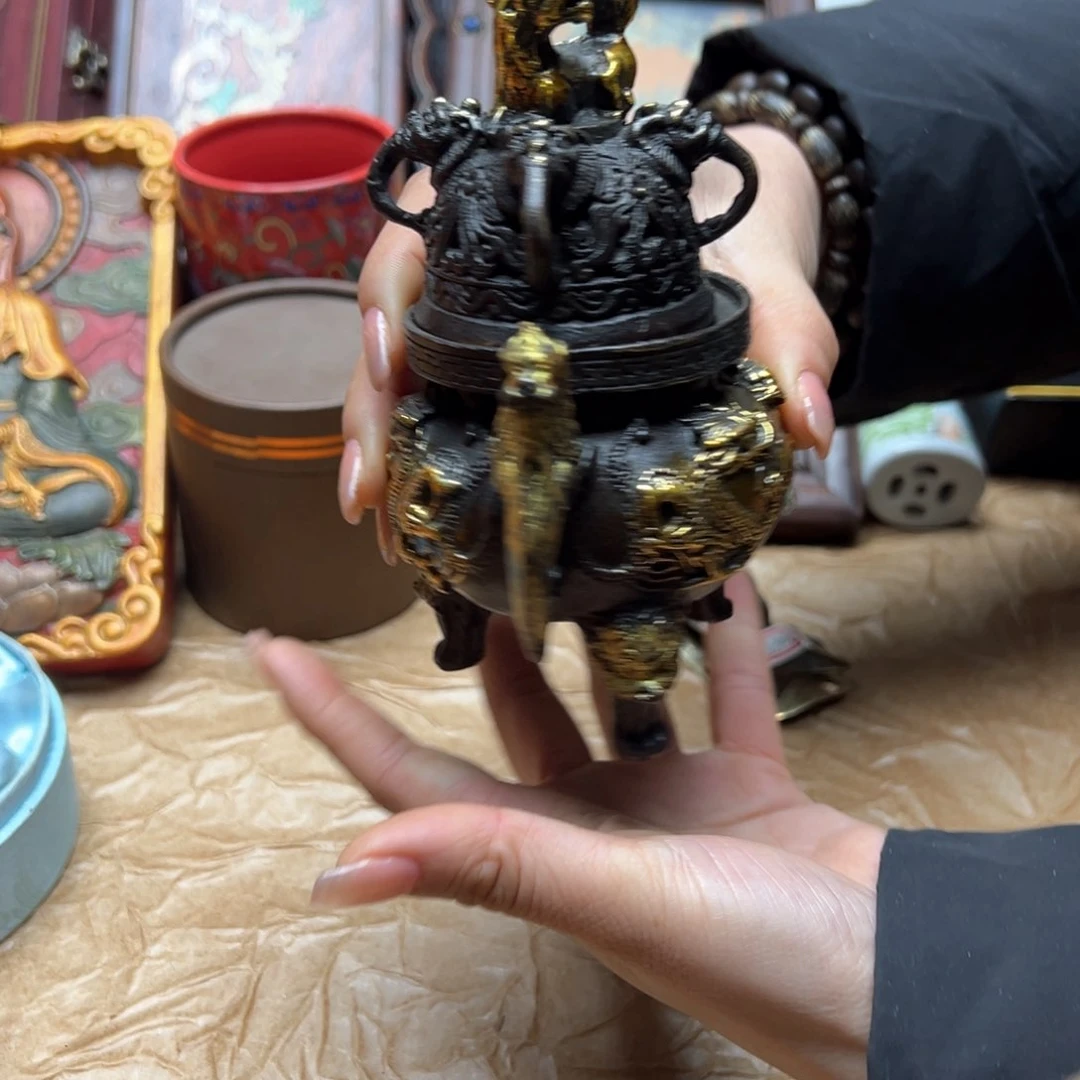 大叶紫檀（黑酸枝木类）