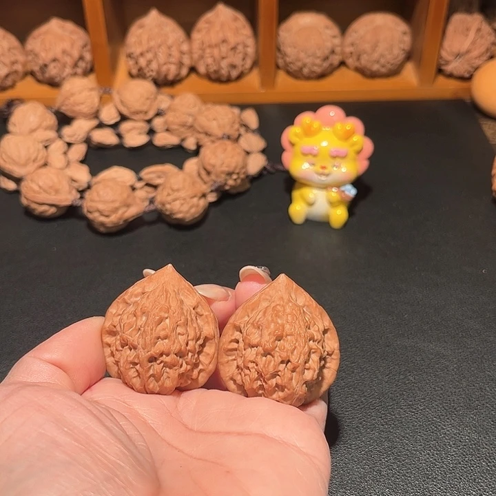 吊坠文玩核桃贵妃帽