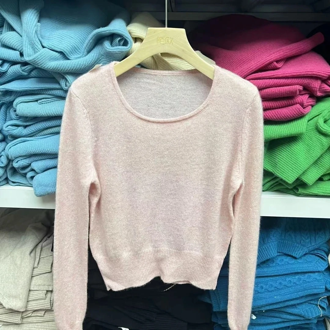 秋冬女士针织毛衣时尚小短款u领