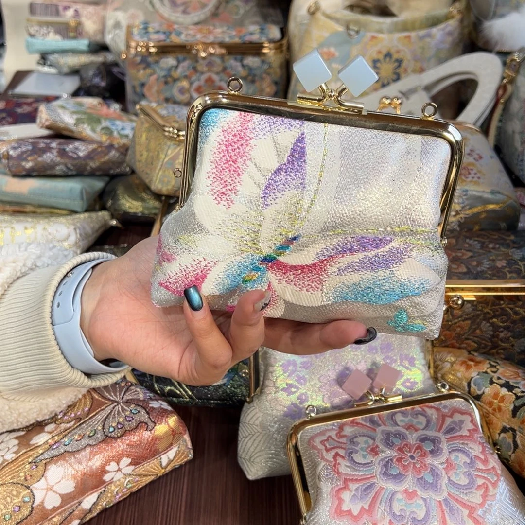 论***凡织绣蝴蝶方糖不退换