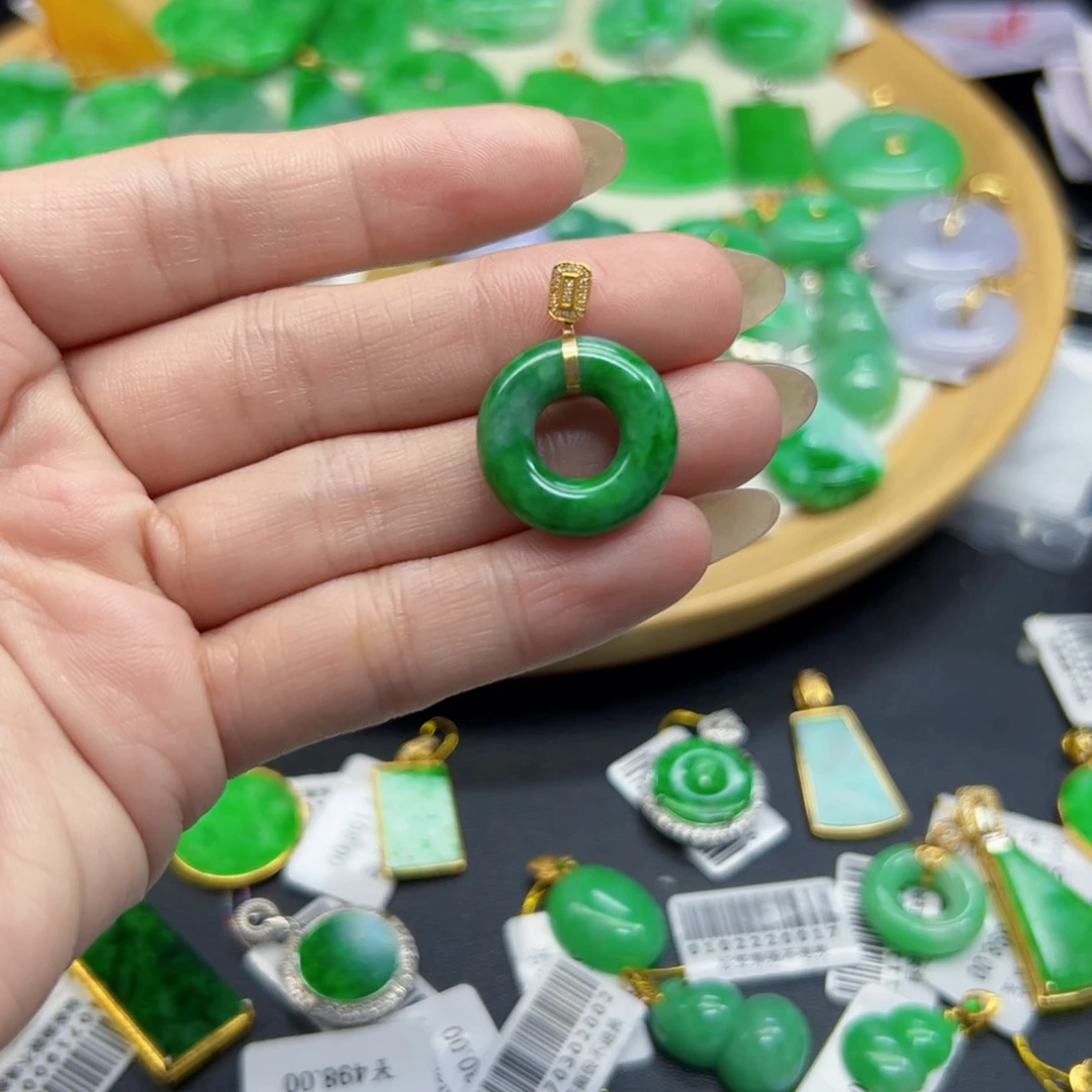 翡翠颈饰18K金镶嵌天然缅料A货