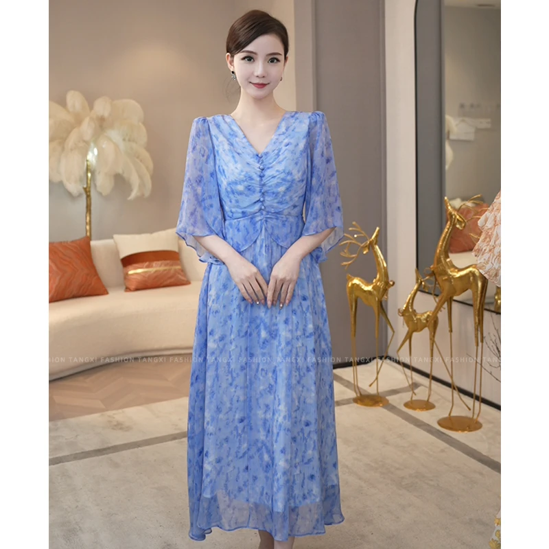 2025春夏季新款【7197】法式高级感轻奢V领蓝色海边度假连衣裙子女