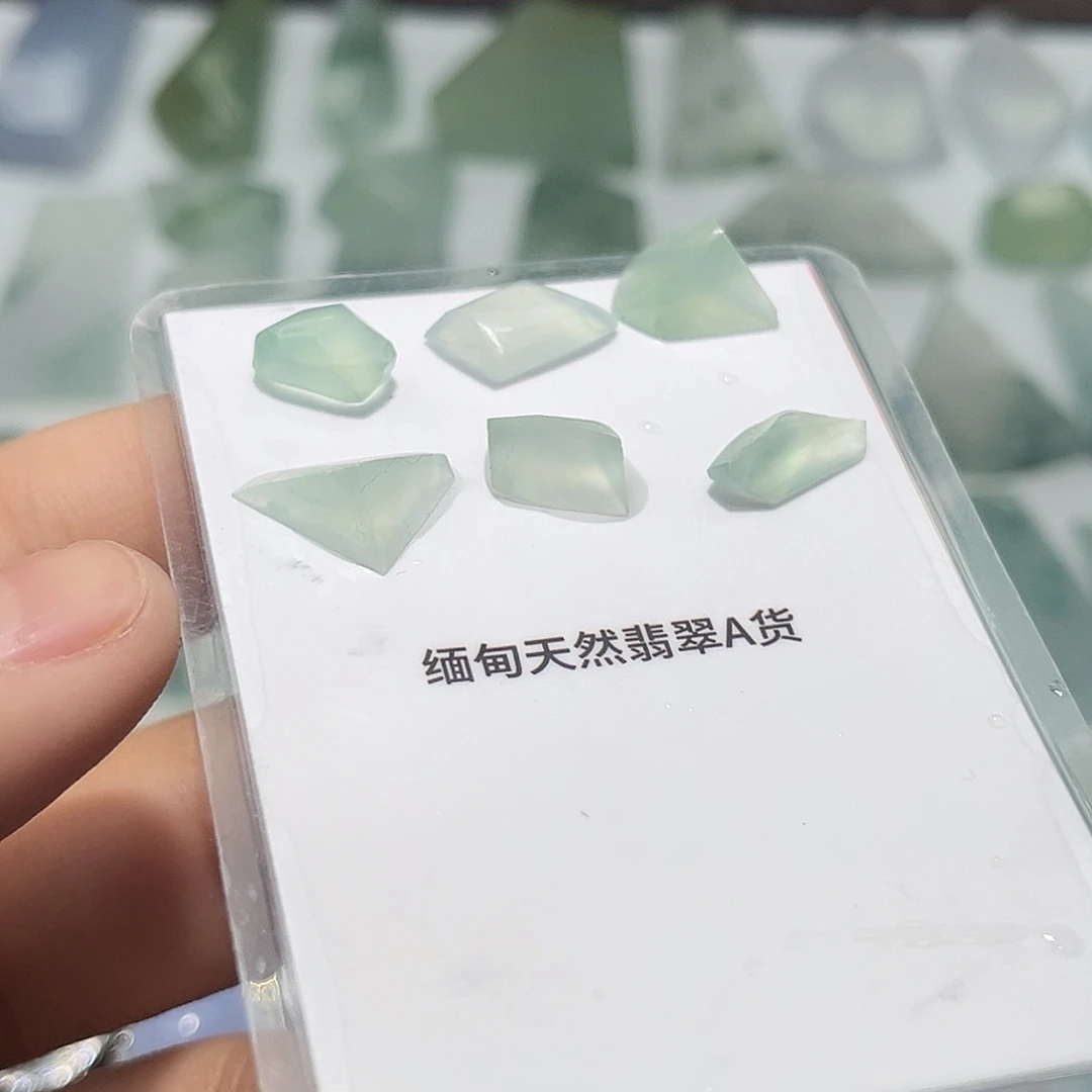 翡翠未镶嵌颈饰56788