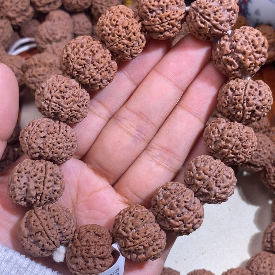 手串金刚菩提六瓣招财针孔蜂王21mm