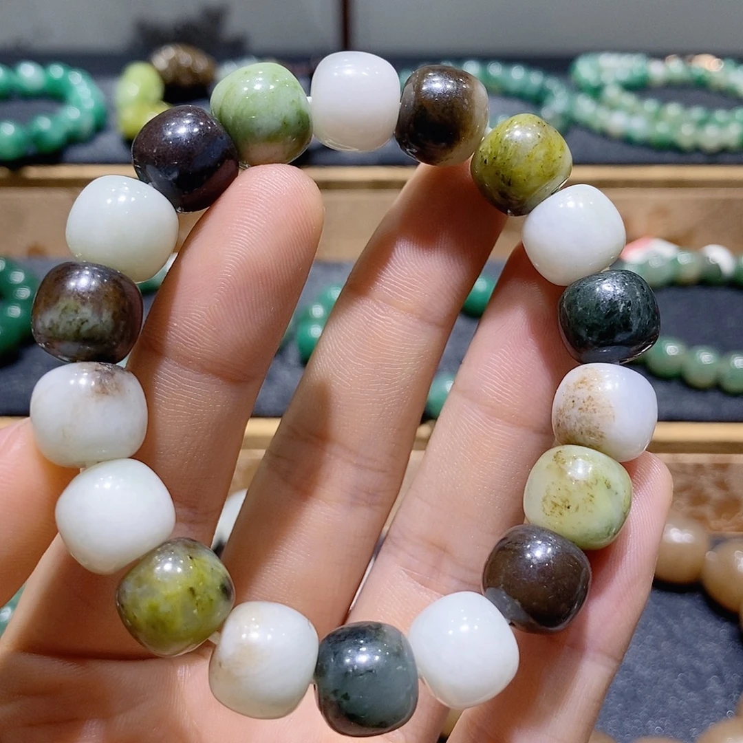 独山玉未镶嵌手串