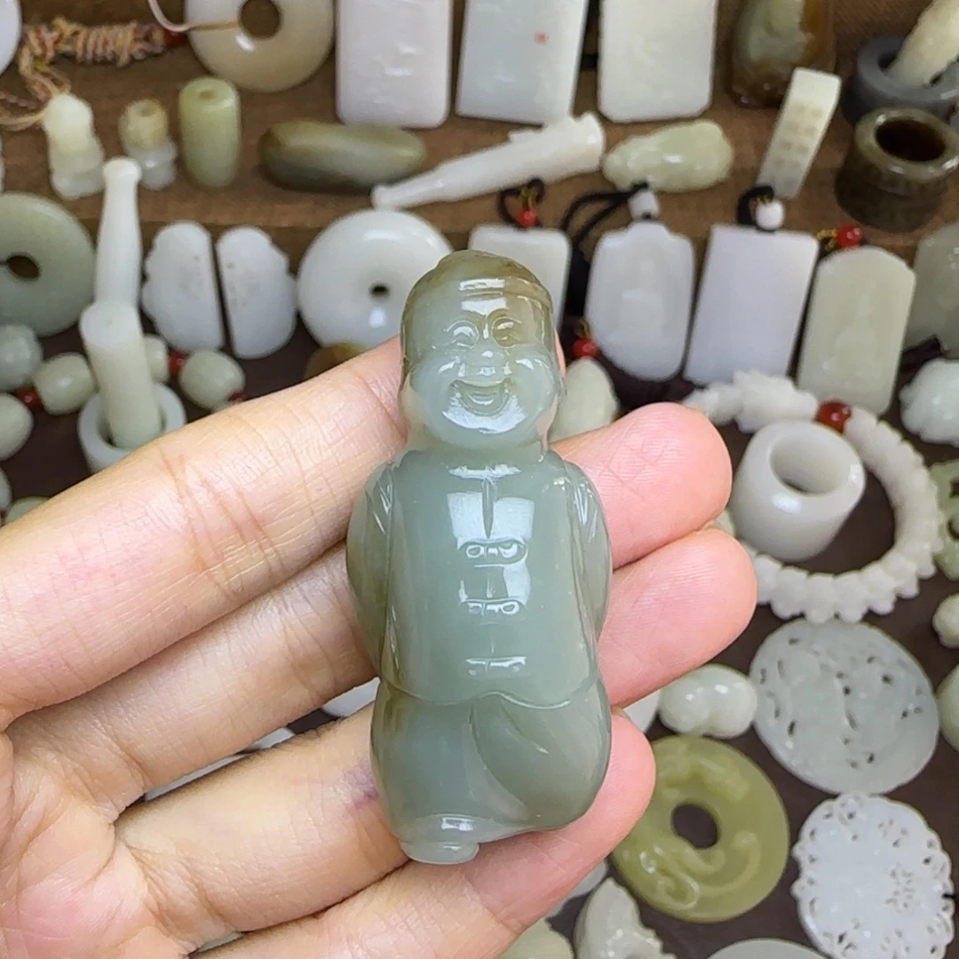 未镶嵌和田玉挂件财主