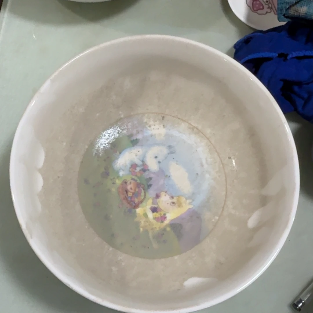 瓷片瑕疵大面碗大的