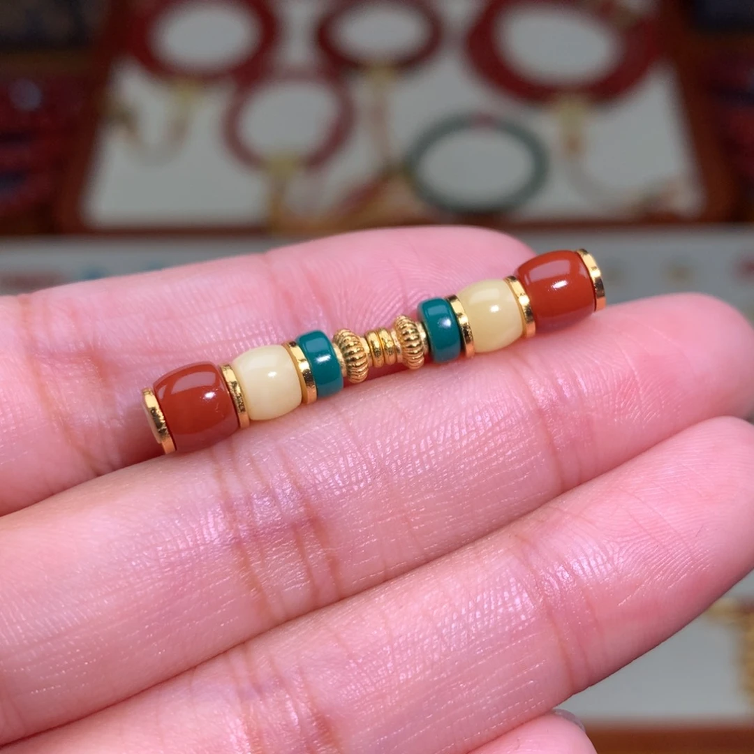 南红玛瑙未镶嵌颈饰