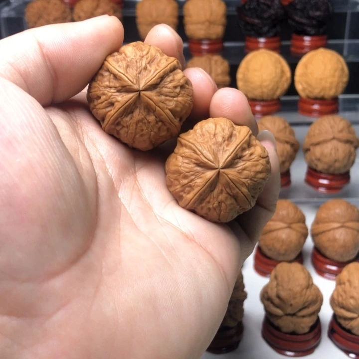 文玩核桃吊坠晓*-1四棱的