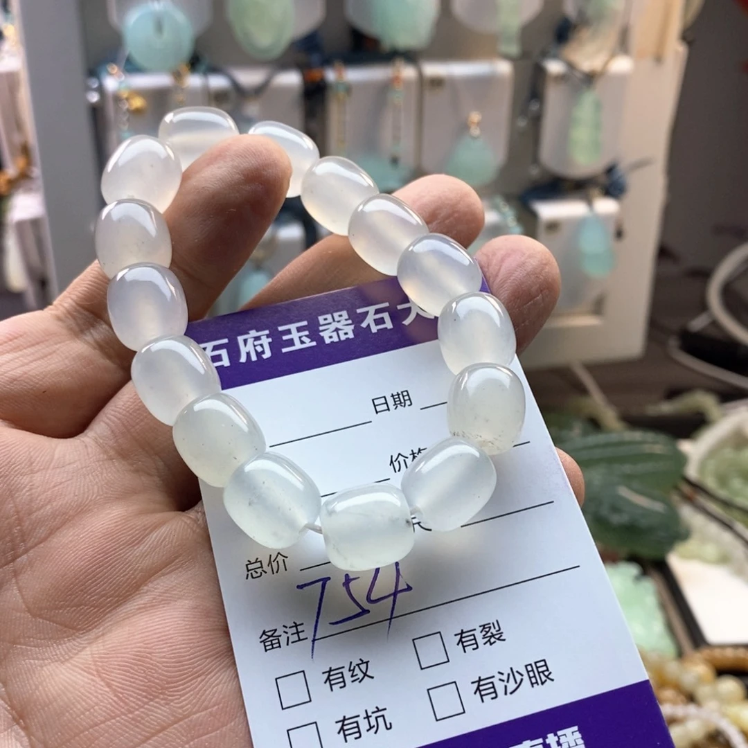 未镶嵌蛇纹石玉颈饰