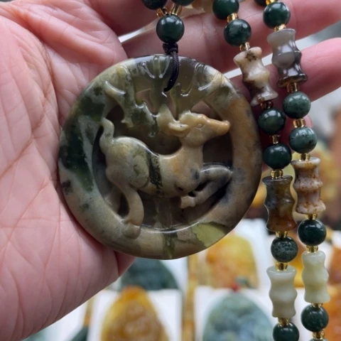 岫玉未镶嵌挂件挂件