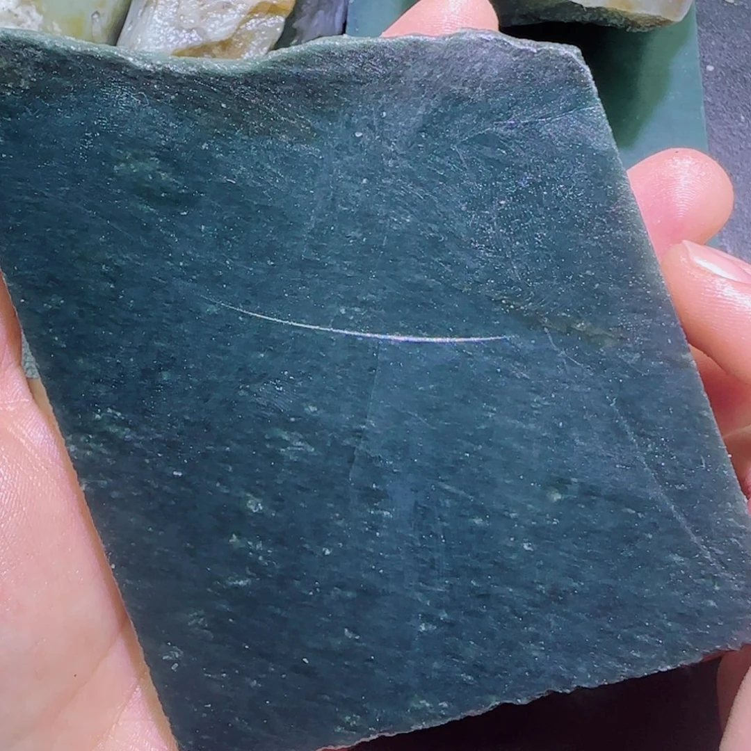 和田玉未镶嵌珠宝半成品