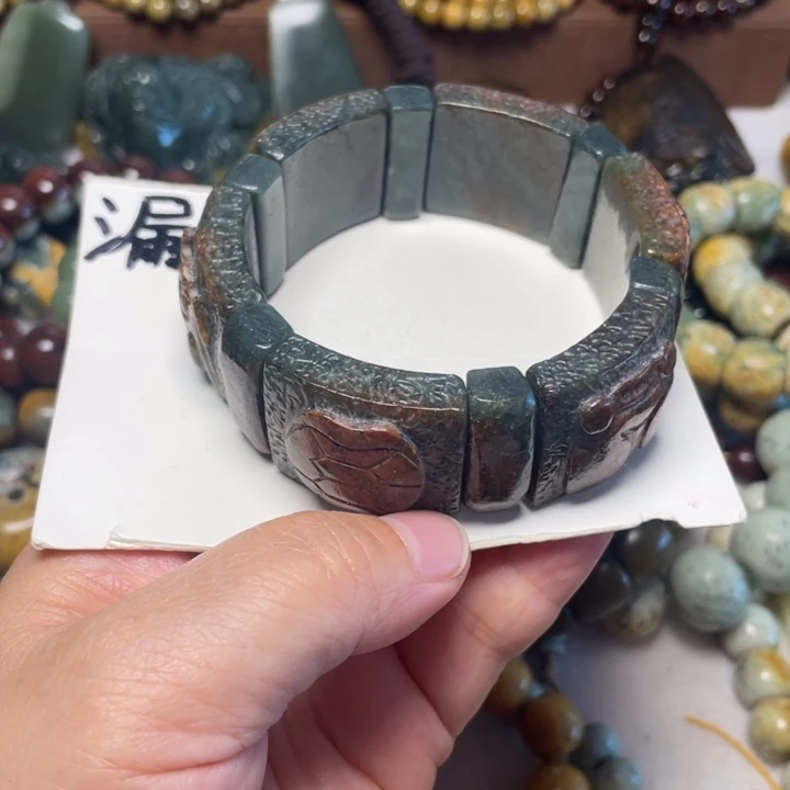 岫岩河磨玉（透闪石质玉）未镶嵌颈饰