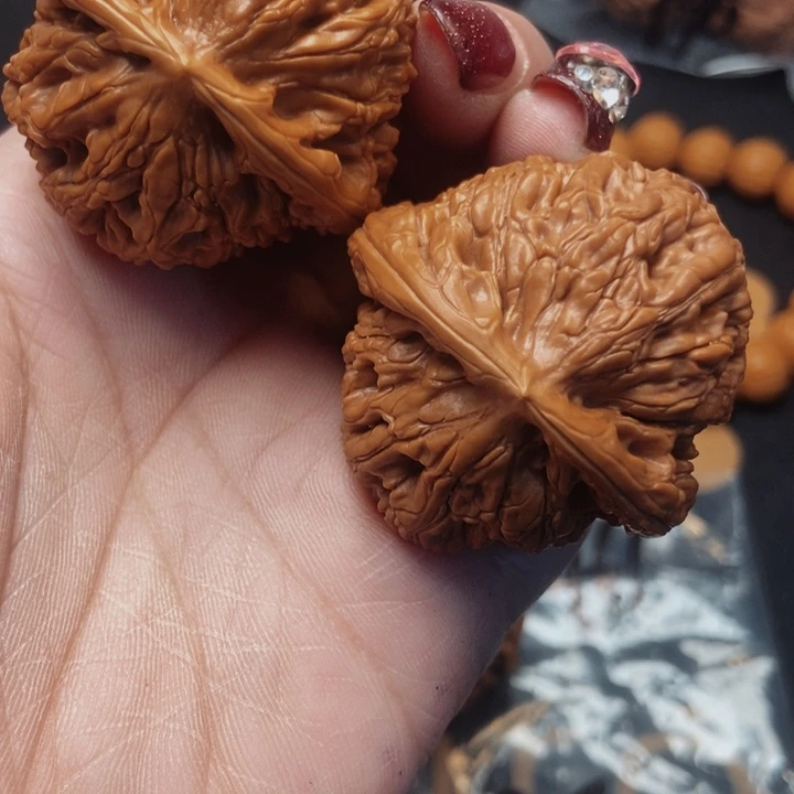 文玩核桃吊坠水龙纹443