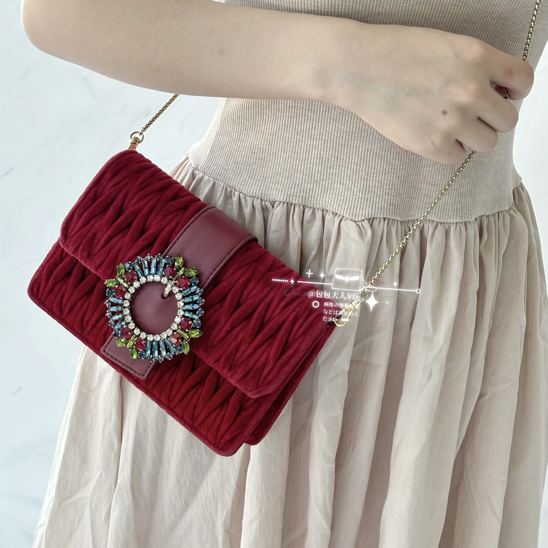 95新 MIU MIU/缪缪 红丝绒钻扣太阳花单肩包