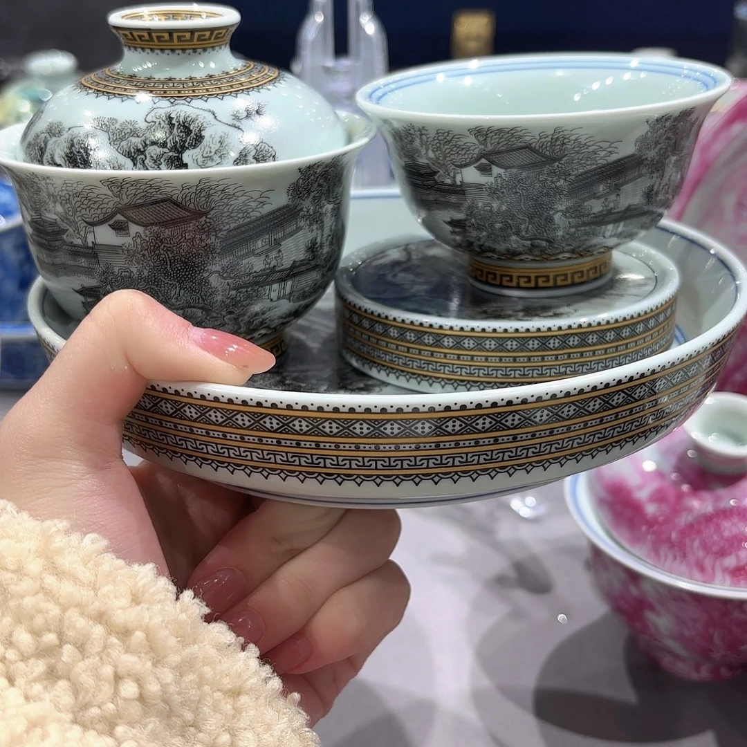瓷片景德镇瓷器精品陈列