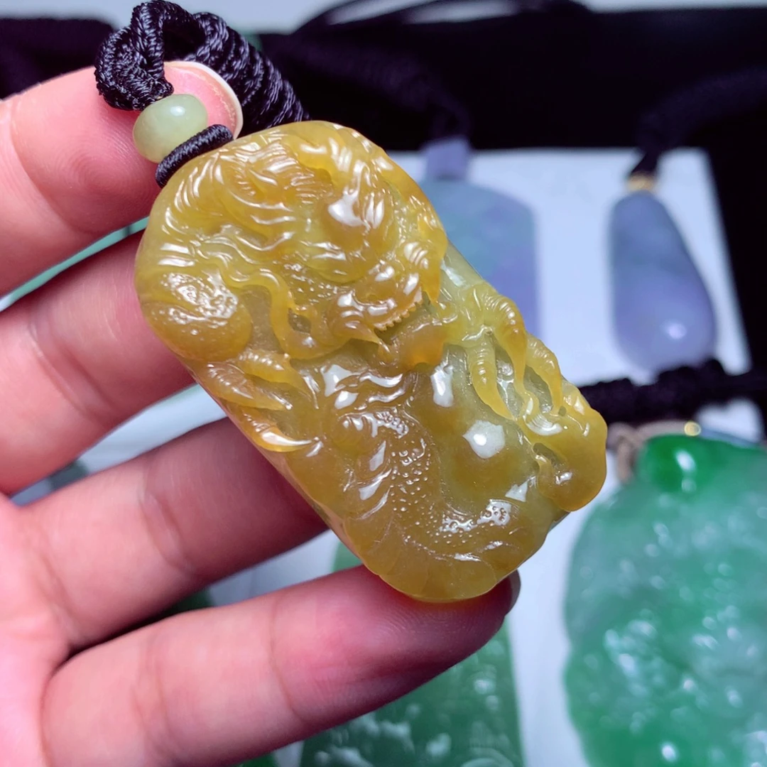 翡翠未镶嵌颈饰天然A货翡翠