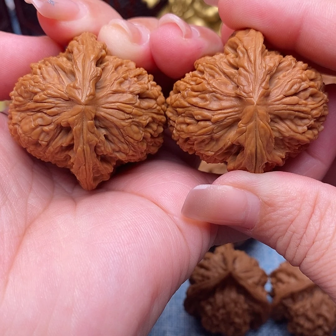 用***6文玩核桃把件42全南疆