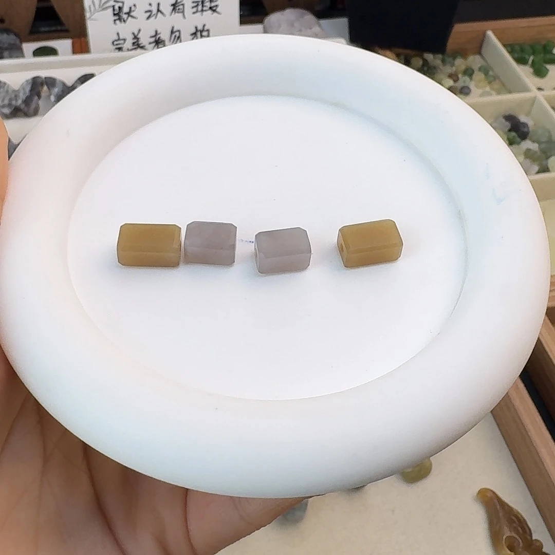 ヽ***脑和田玉未镶嵌珠宝半成品