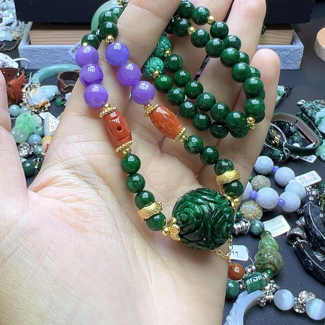 静***红翡翠未镶嵌颈饰399