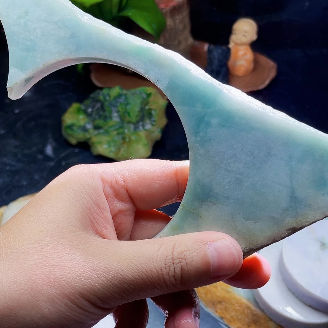 翡翠未镶嵌颈饰毛料35