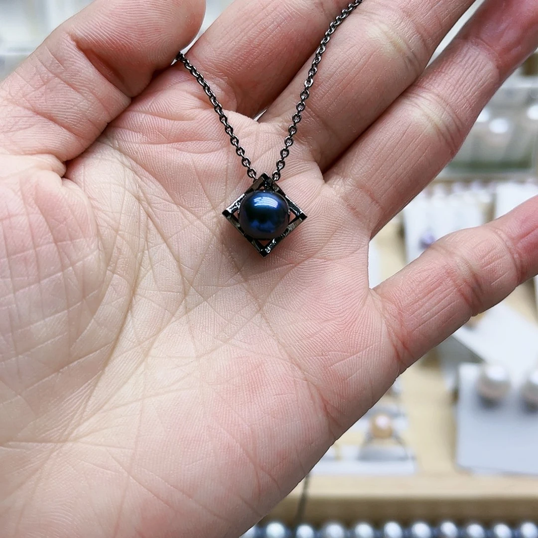 淡水珍珠颈饰合金