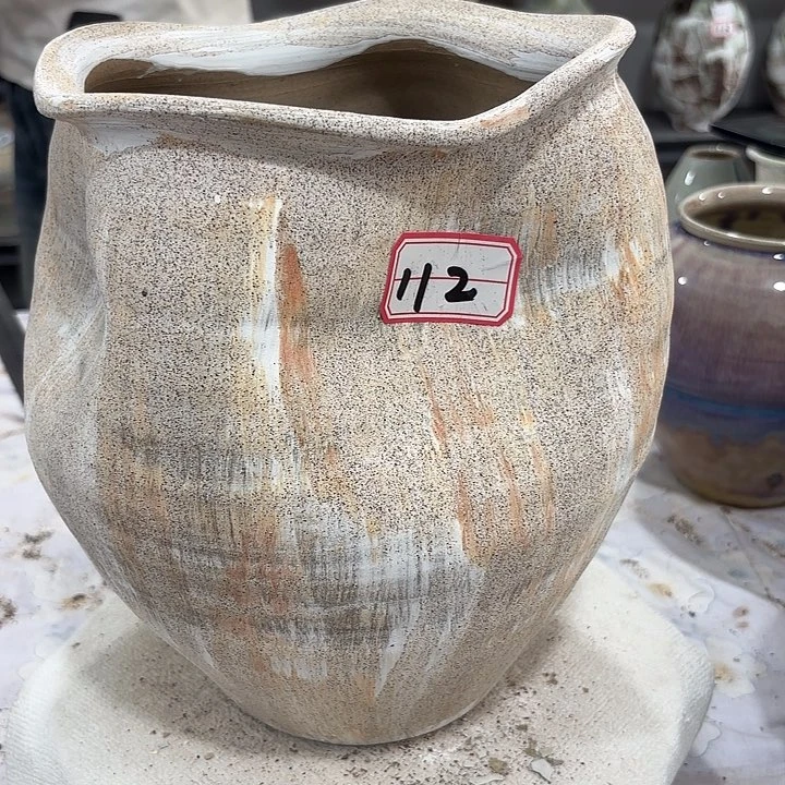 摆件高26，口16，无孔