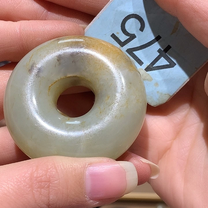 用***5和田玉未镶嵌挂件