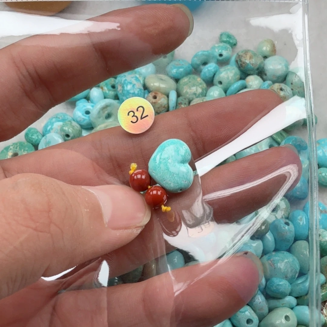 南红玛瑙未镶嵌珠宝奇石