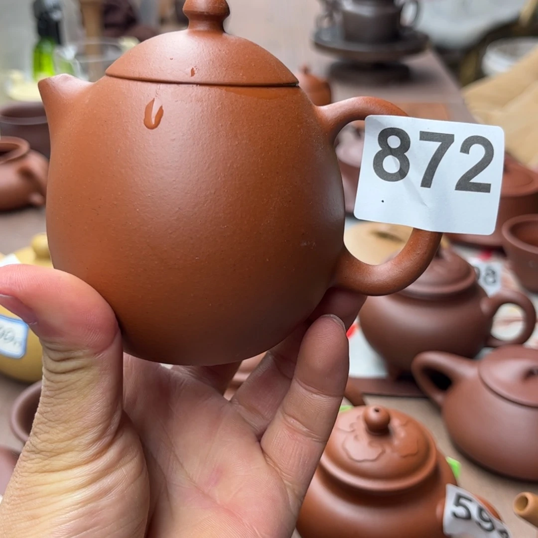 紫砂茶壶小红泥龙蛋240左右瑕疵大
