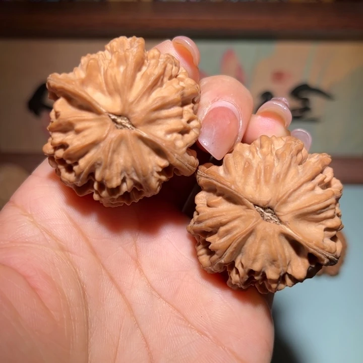 文玩核桃吊坠天地