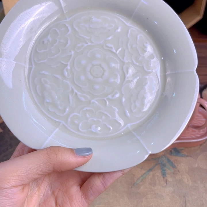 瑕密合色六瓣花纹壶承有瑕疵介意慎拍